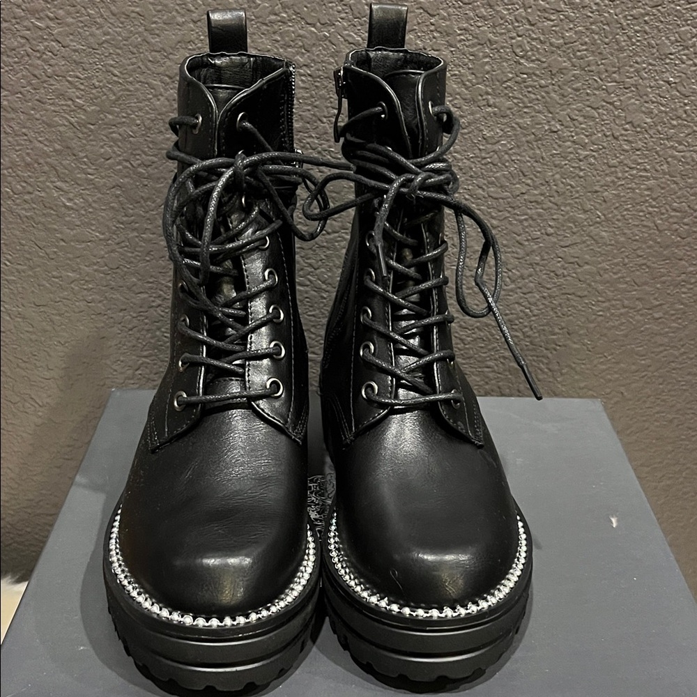 New Catherine Malandrino boxier Black Lace-Up Boots with zipper closure